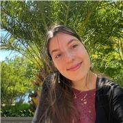 Professeure diplômée en langues et linguistique – Accompagnement en anglais du débutant au confirmé, avec méthode et sourire